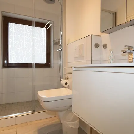 Ruem Hart I, Klawitter Apartman *